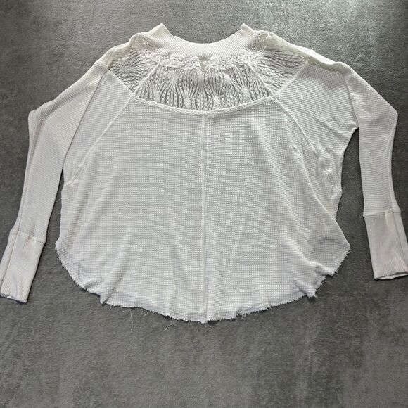 Free People Women's Off White Lace Thermal Top Raw Hem Boho Oversize Medium‎ - Picture 2 of 8